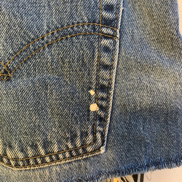 Levis First of a kind fringe denim cut off shorts - Picture 5 of 6
